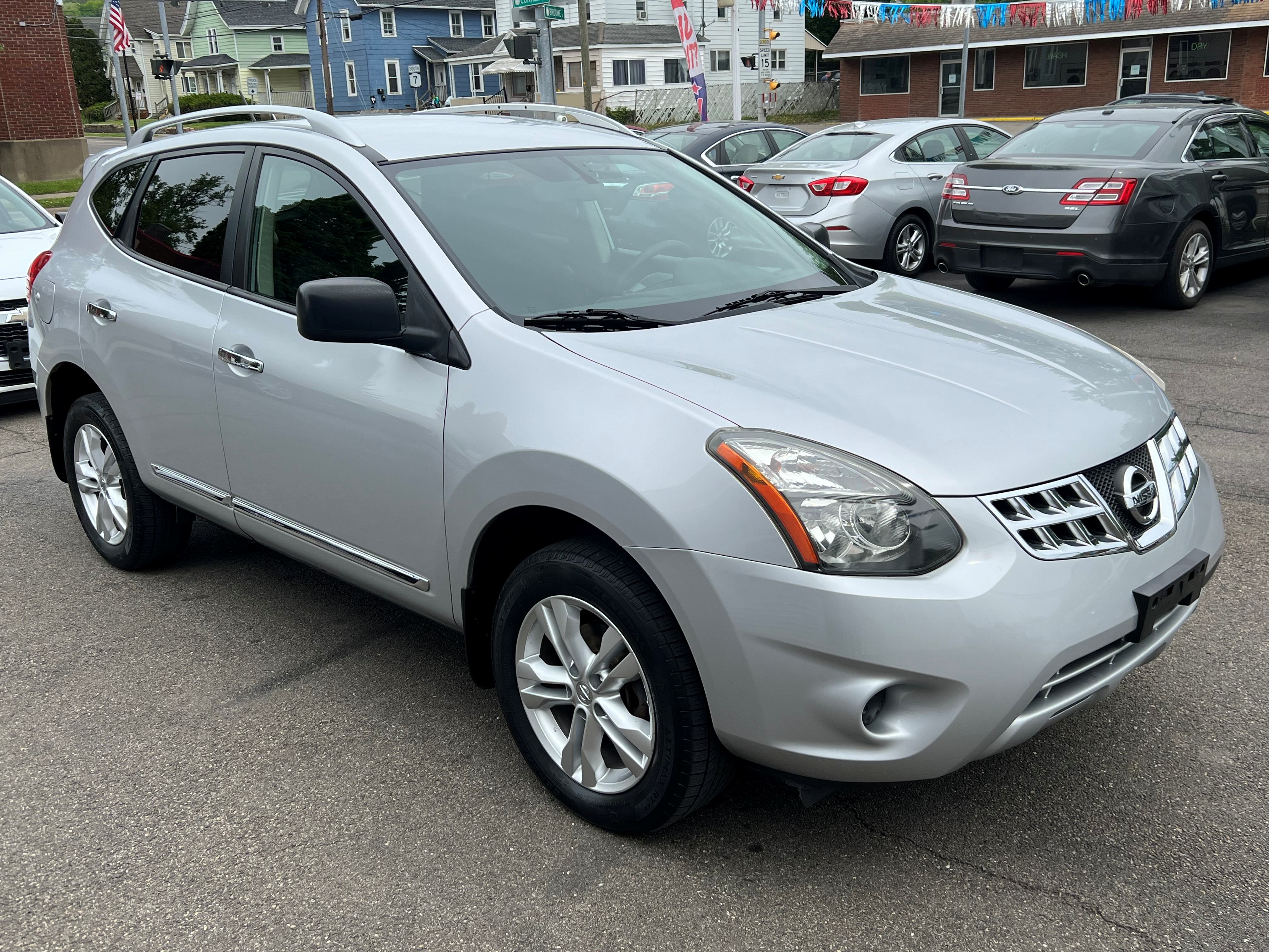 2015 Nissan Rogue Select S AWD's photo