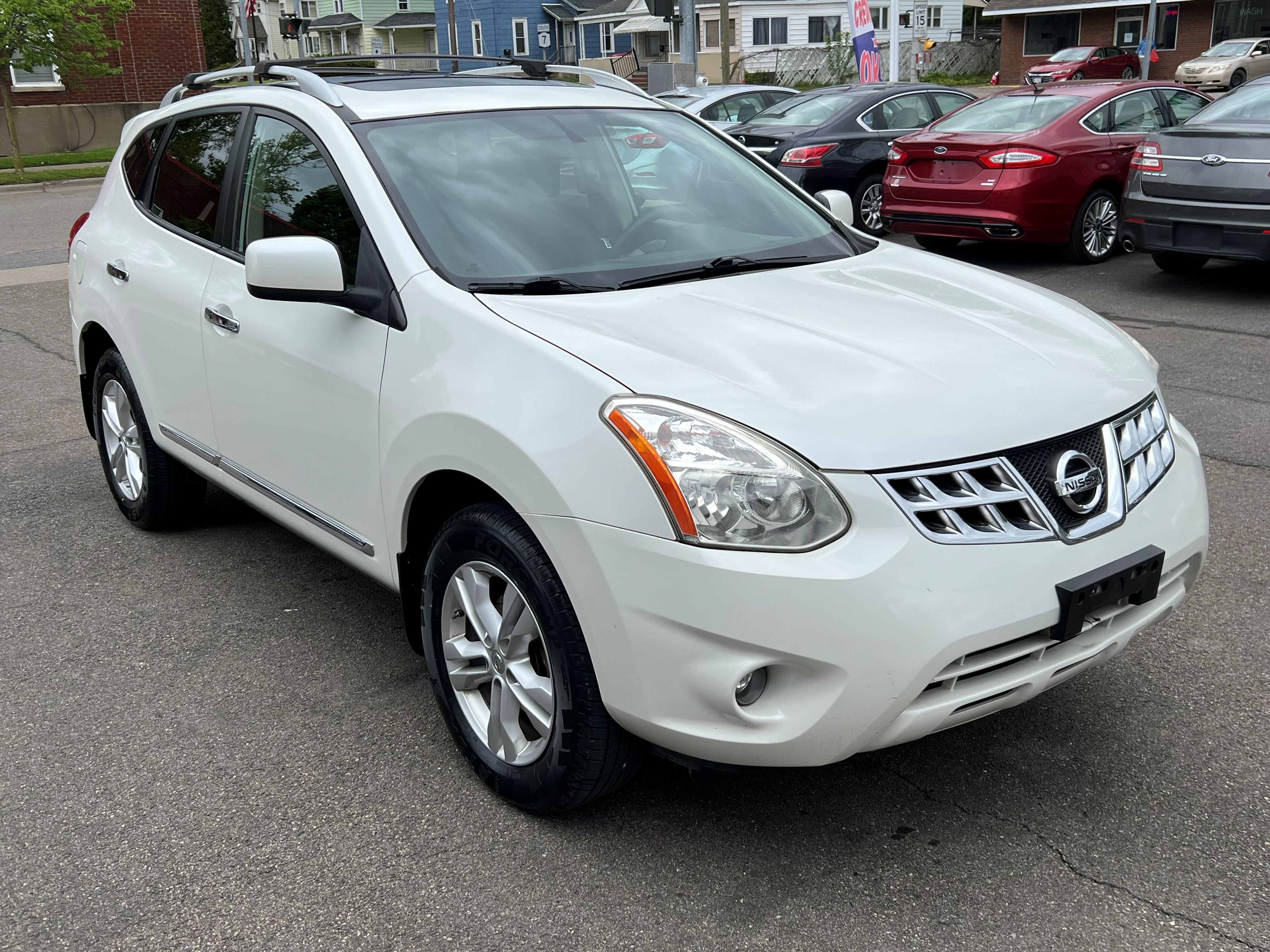 2013 Nissan Rogue SV AWD's photo