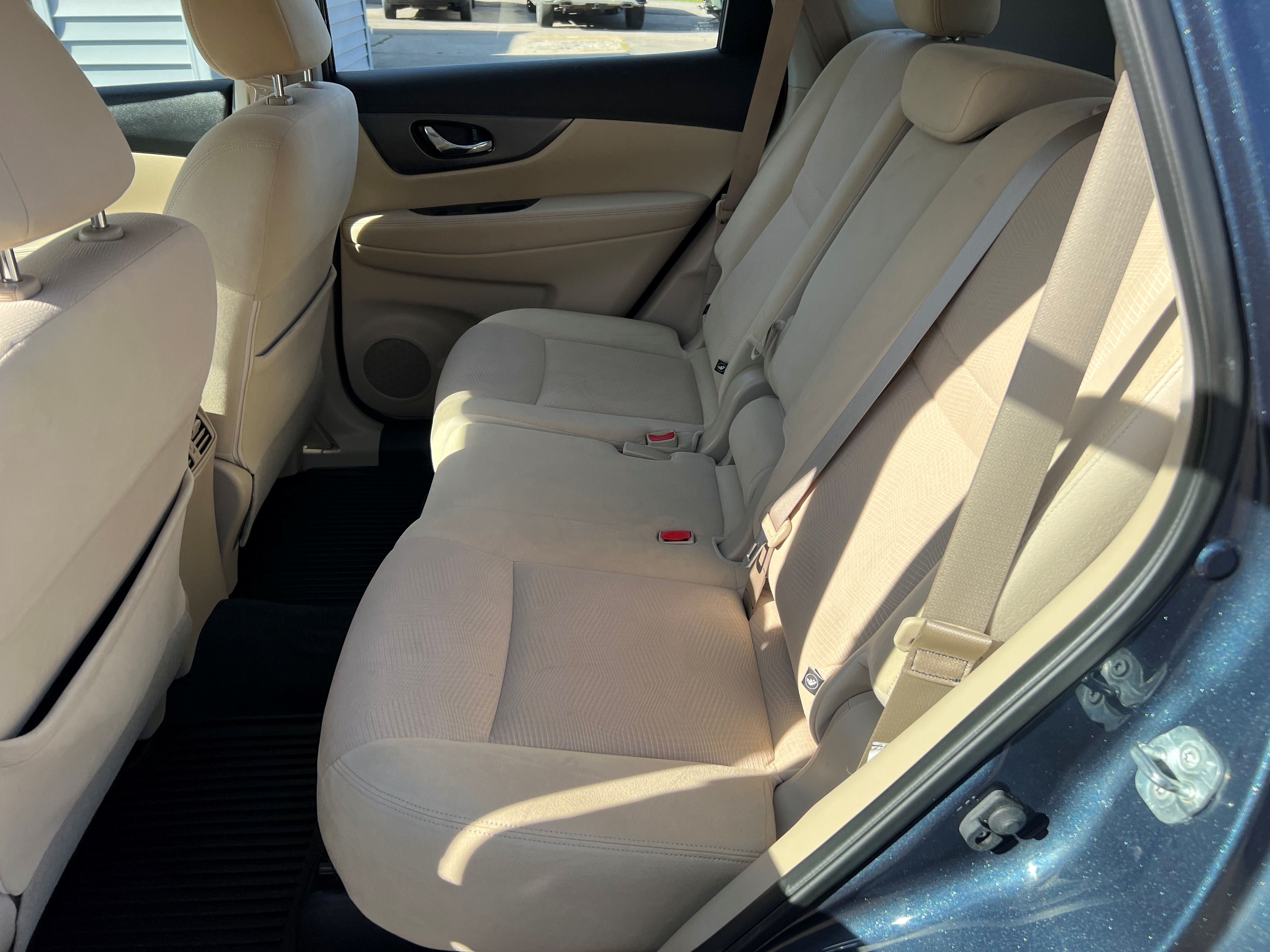 2016 Nissan Rogue S - Photo 8