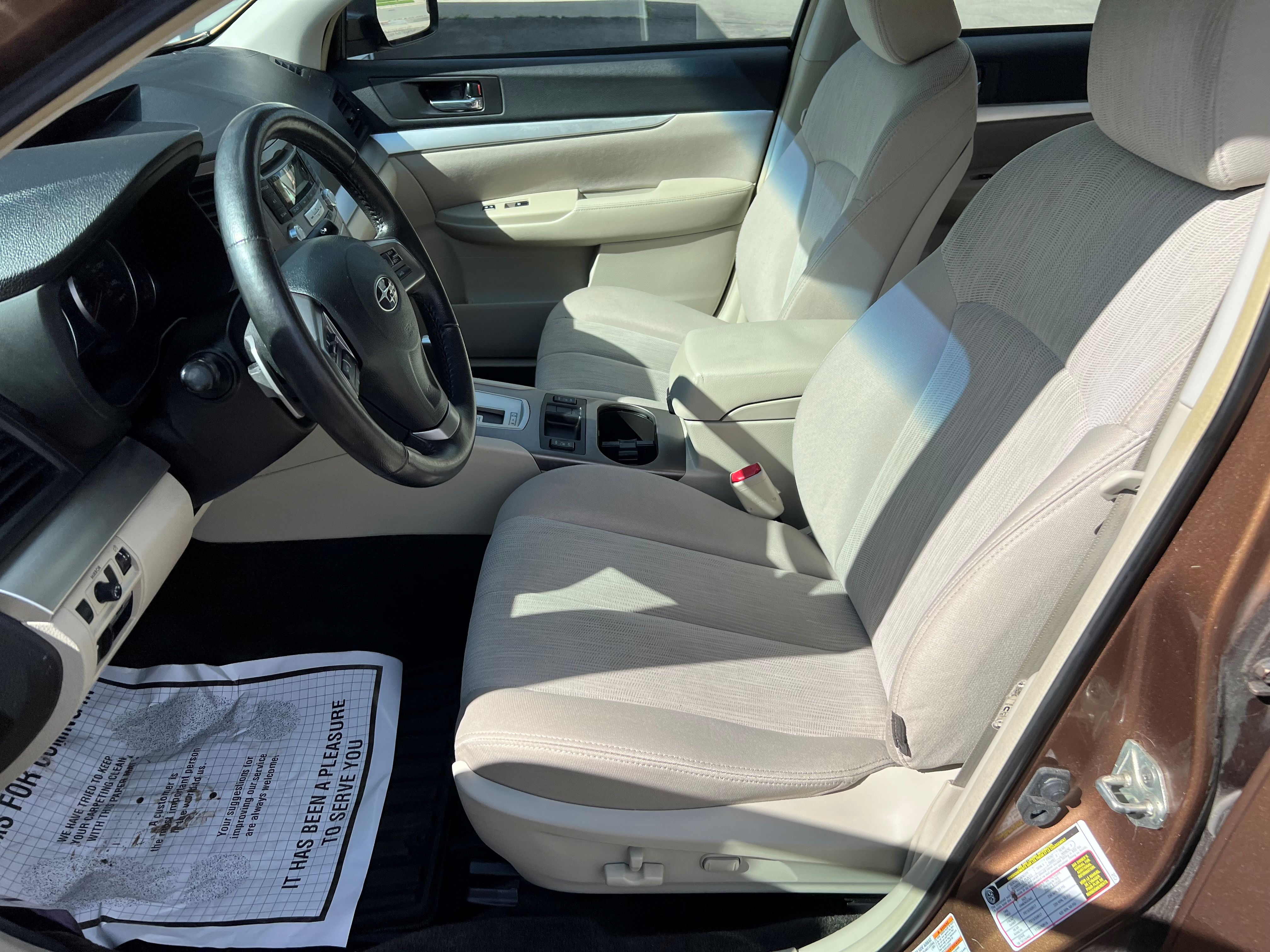 2013 Subaru Legacy I Premium - Photo 5